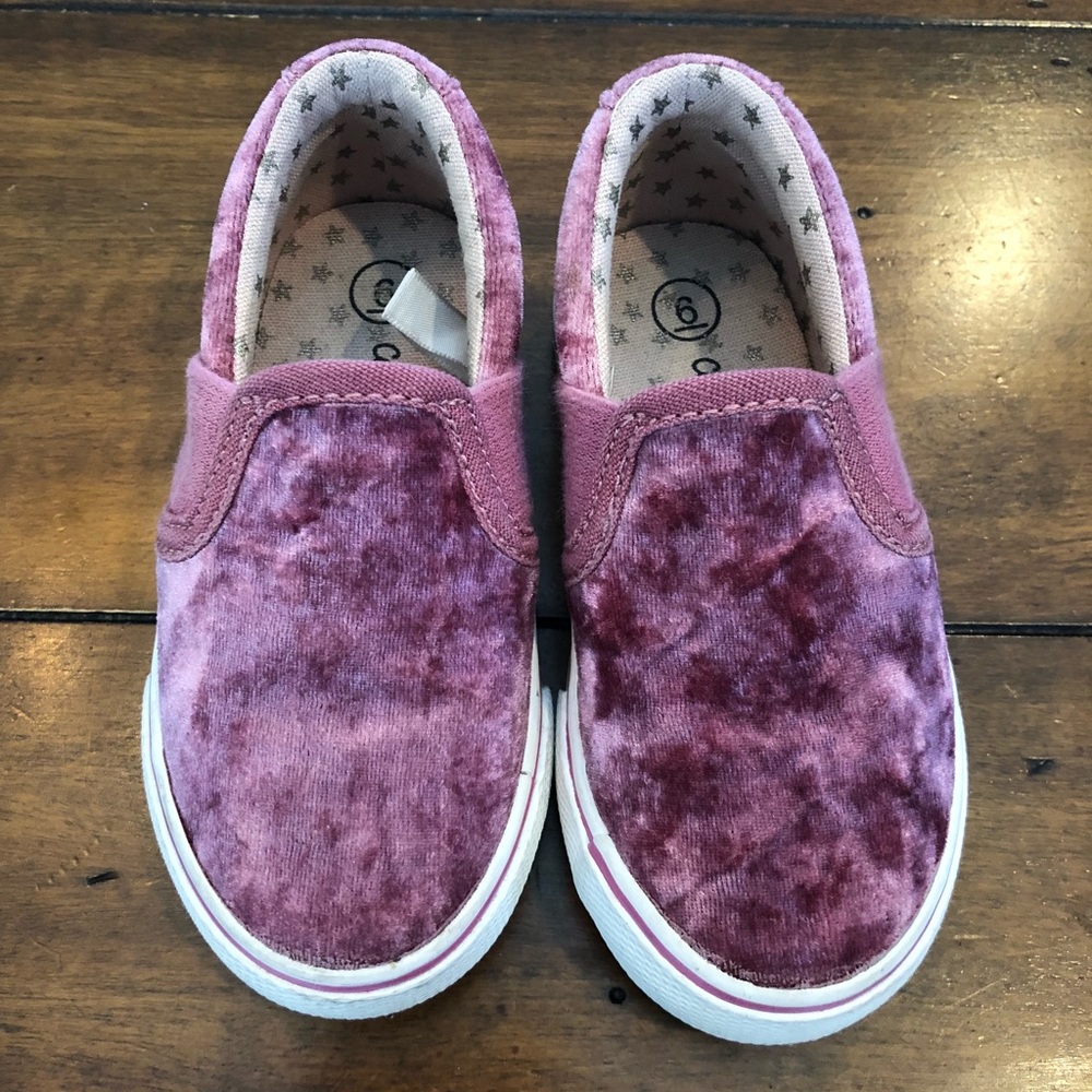 ❌SOLD❌ Pink Velvet Slides
